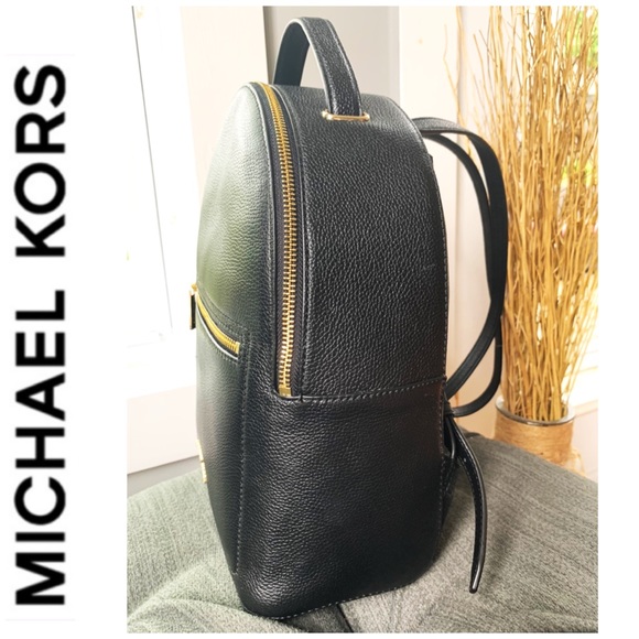 NWT authentic MK genuine pebble leather backpack - Picture 4 of 9